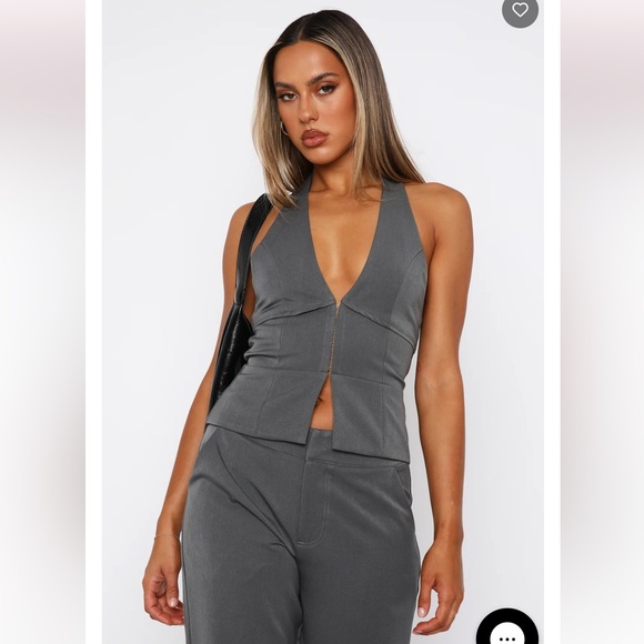 White fox boutique Only Acting Halter Top Charcoal medium NWT - Picture 3 of 8